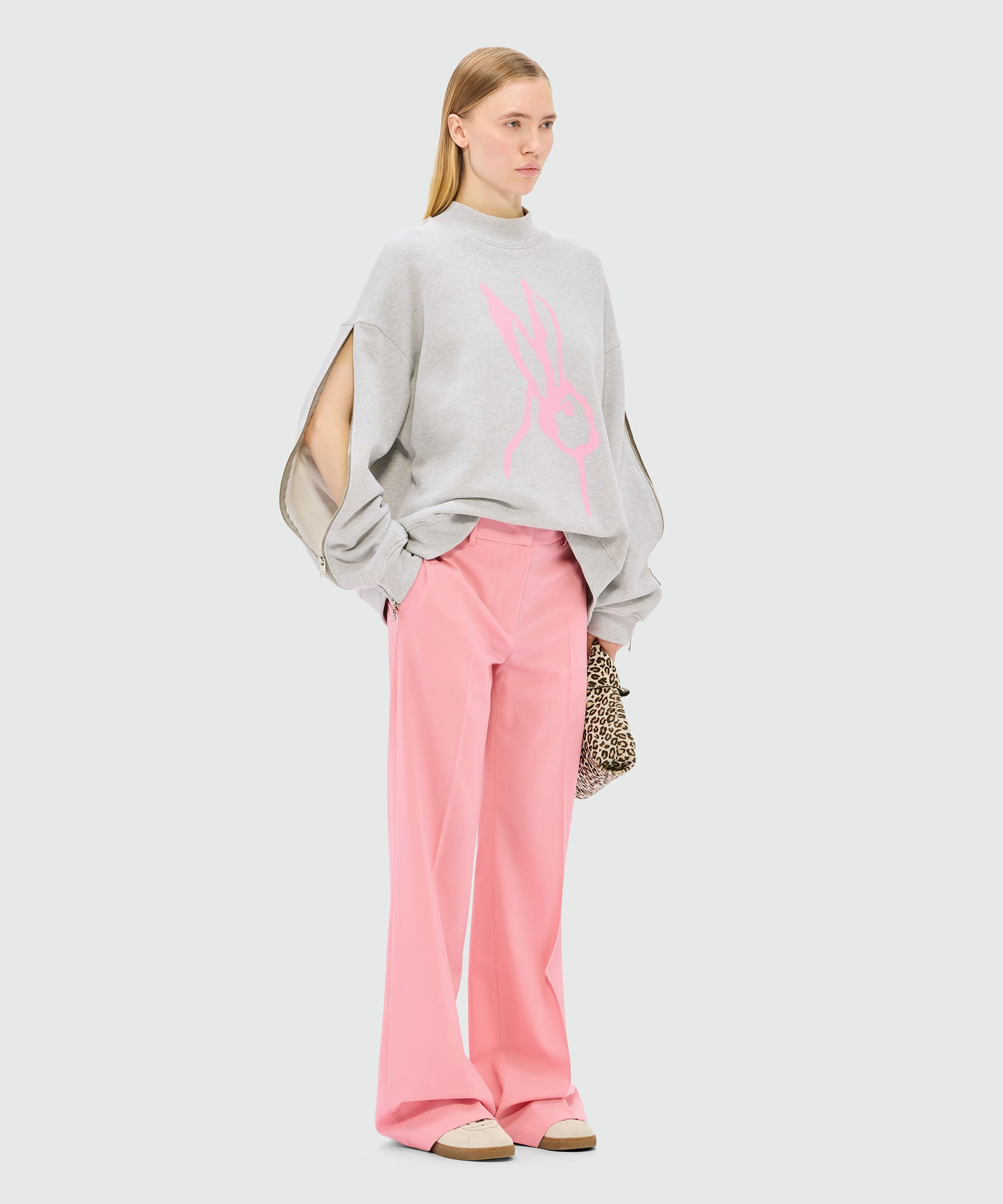 Pink flared trousers in cool wool - 4
