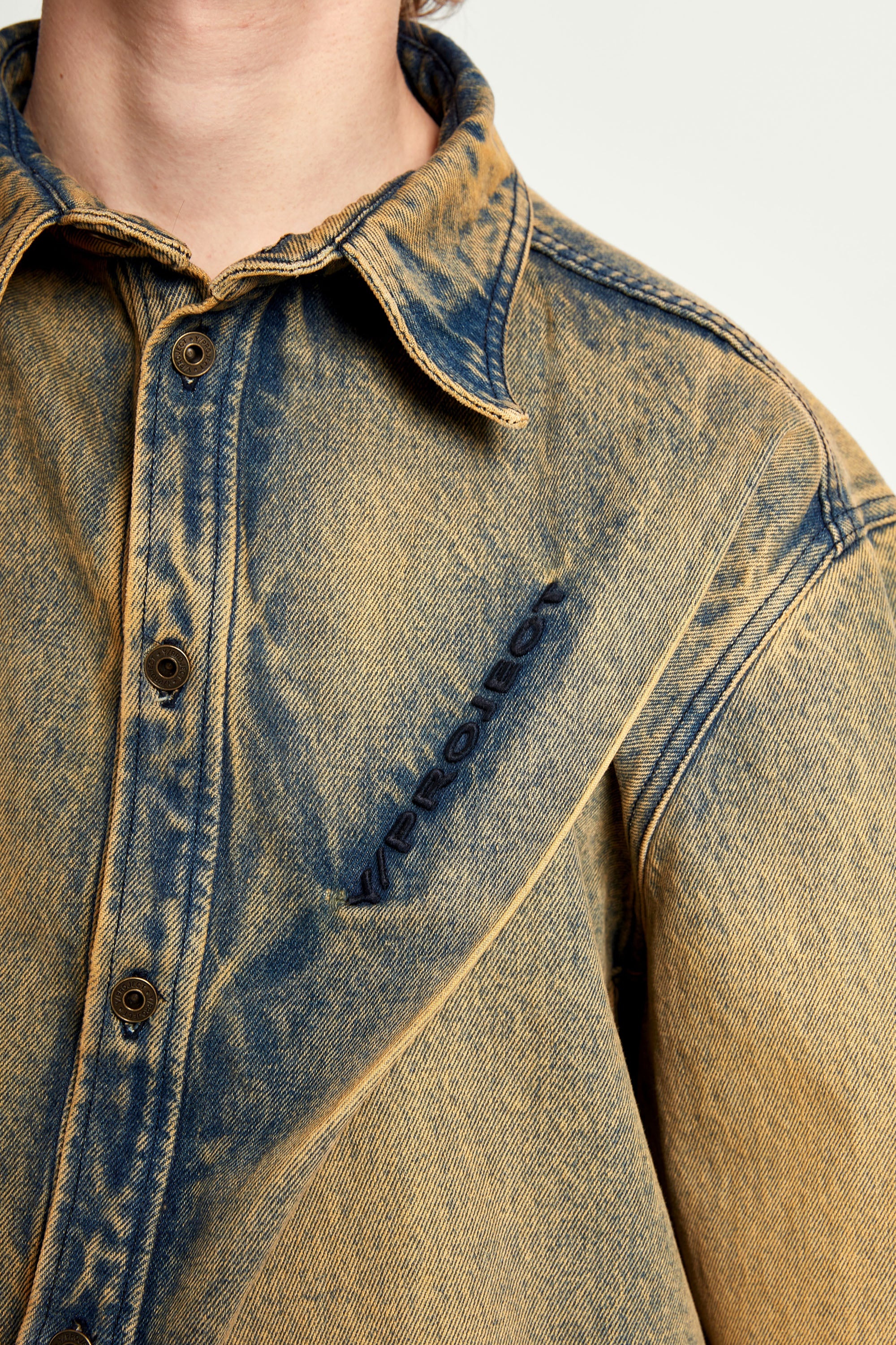 Pinched Logo Denim Shirt - 4