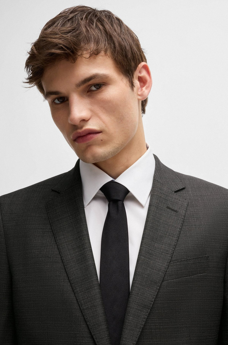 SLIM-FIT SUIT IN MICRO-PATTERNED STRETCH WOOL 4