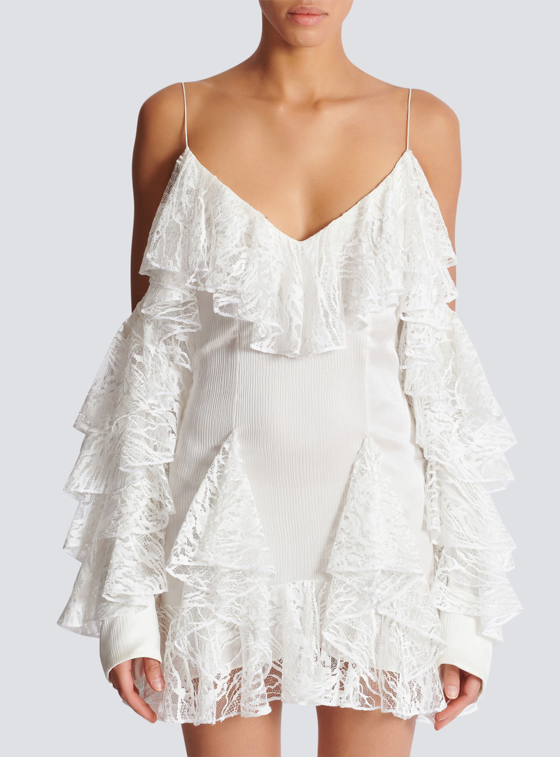 Flowing dress with lace ruffles 5
