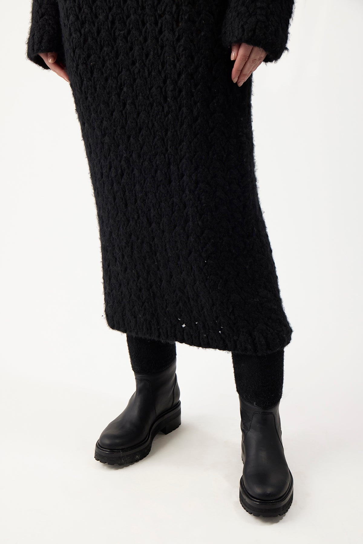 Collin Skirt in Black Welfat Cashmere - 5