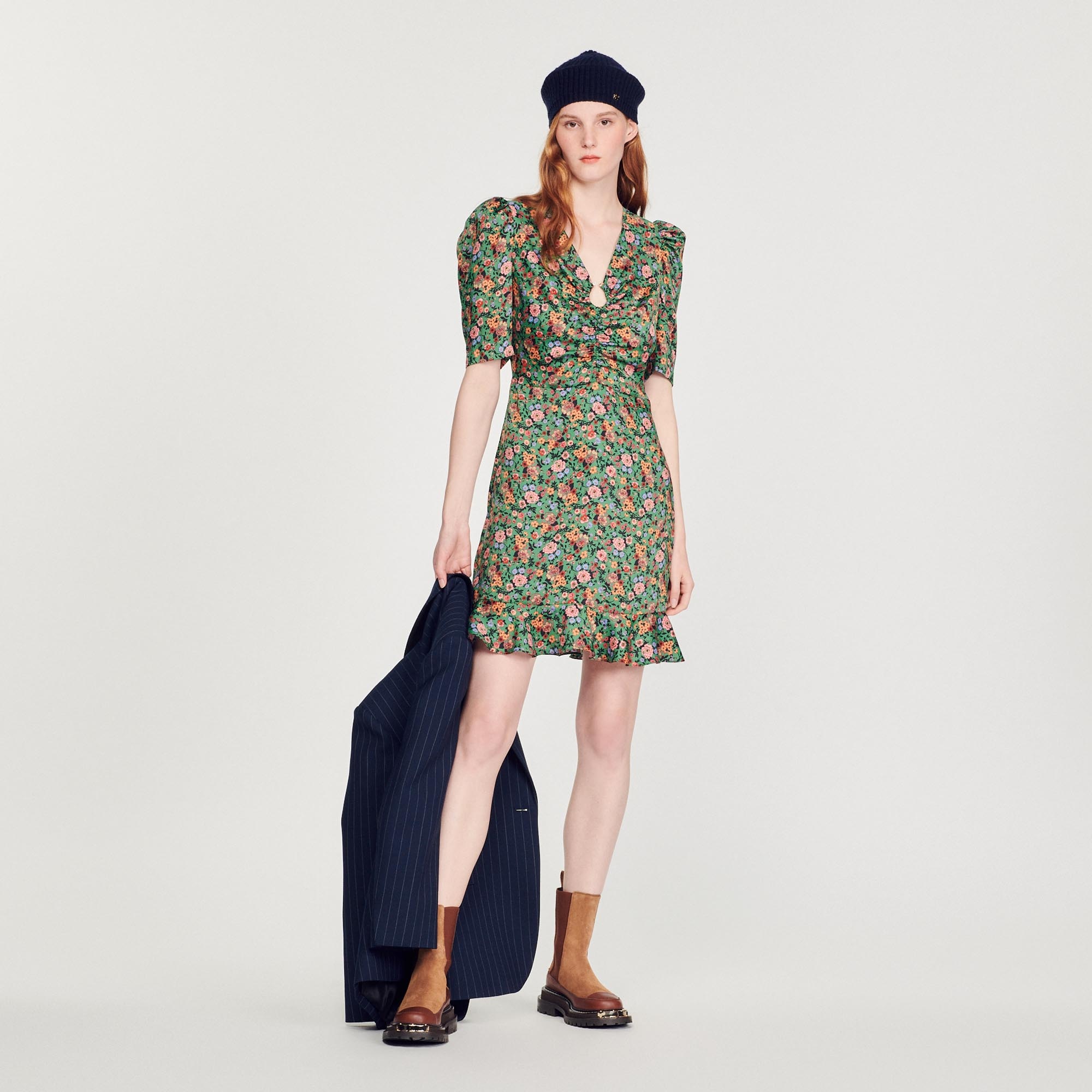Short dress with Autumn Flowers print - 2
