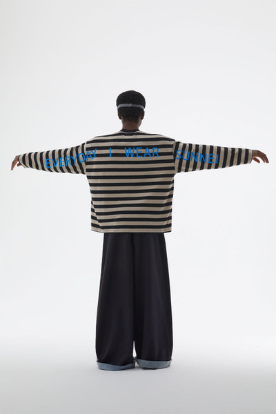 SUNNEI STRIPED 'EVERYDAY I WEAR SUNNEI' LONGSLEEVED T-SHIRT outlook