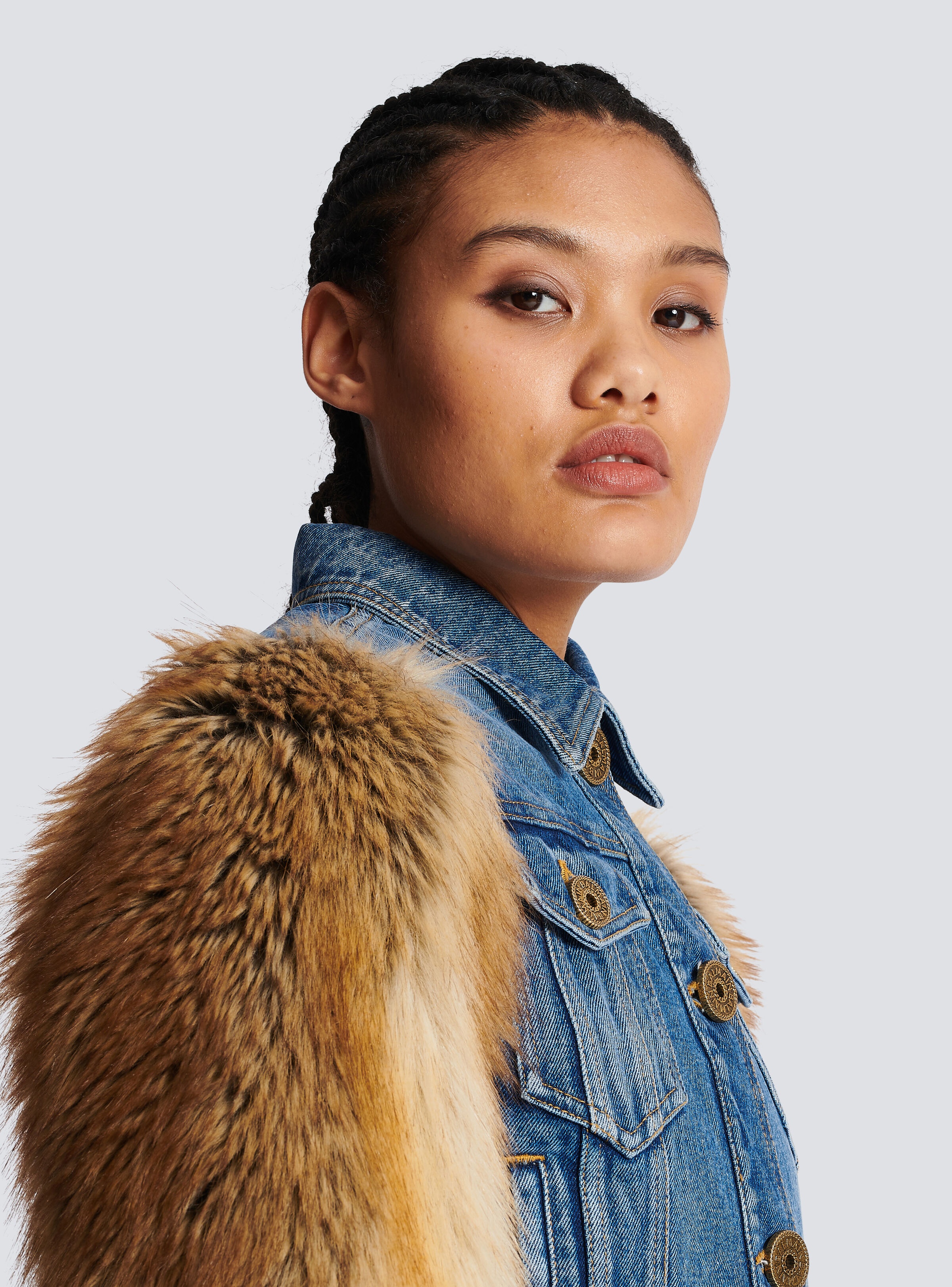 Denim and faux fur jacket - 8