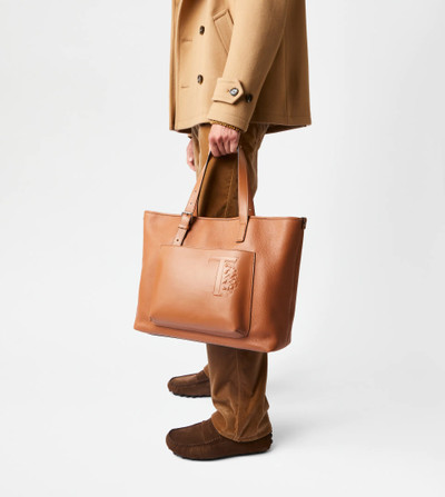 Tod's TOD'S SHOPPING BAG IN LEATHER MEDIUM - BROWN outlook