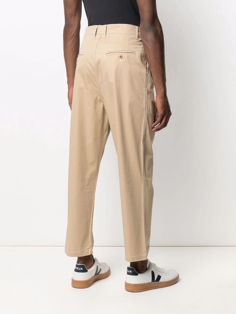 pleated cropped tapered trousers - 4