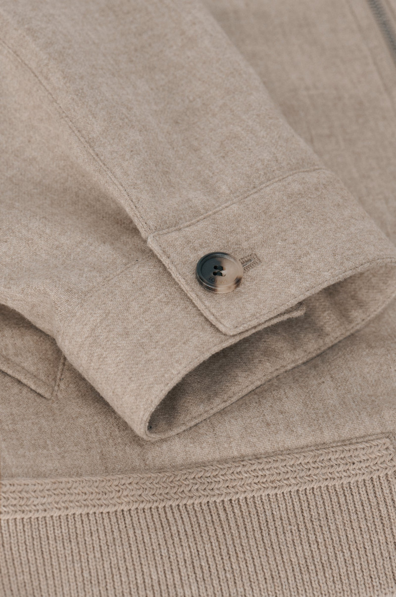 Zip-up jacket in wool and cashmere 6