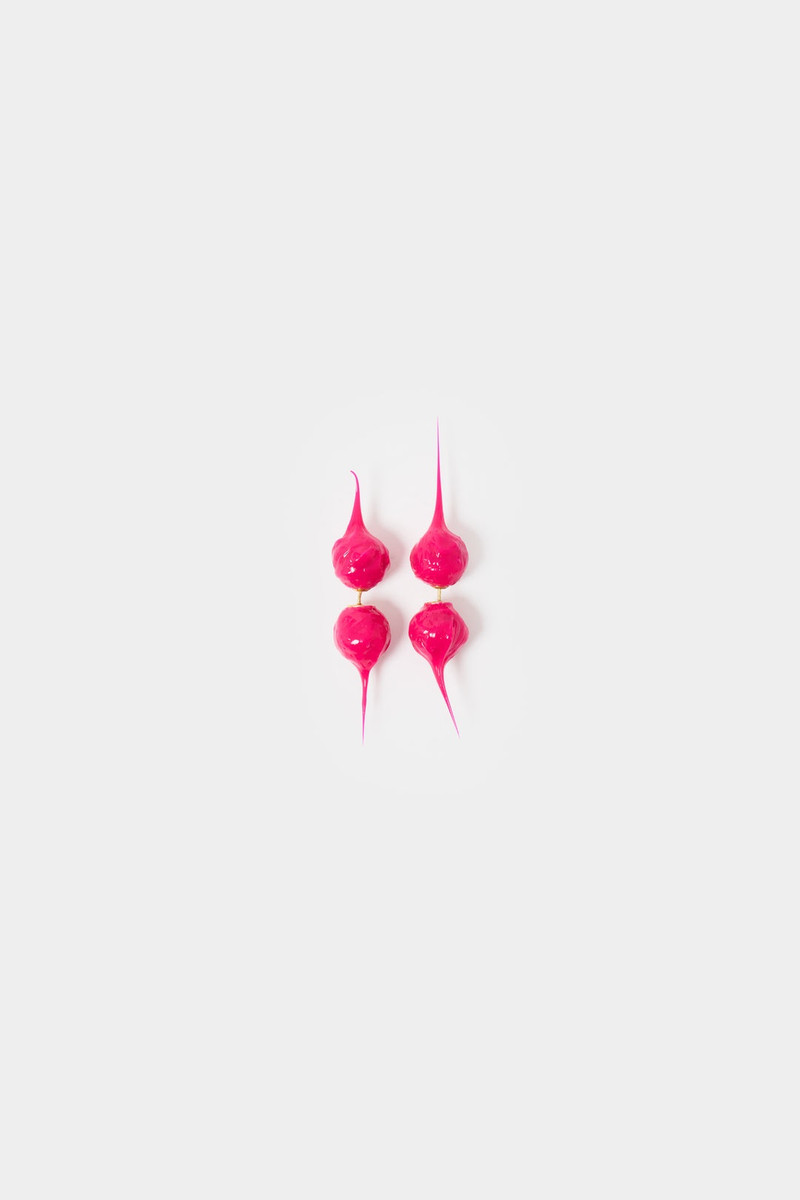 MINI SPIKE RUBBERIZED EARRINGS / fuxia 1