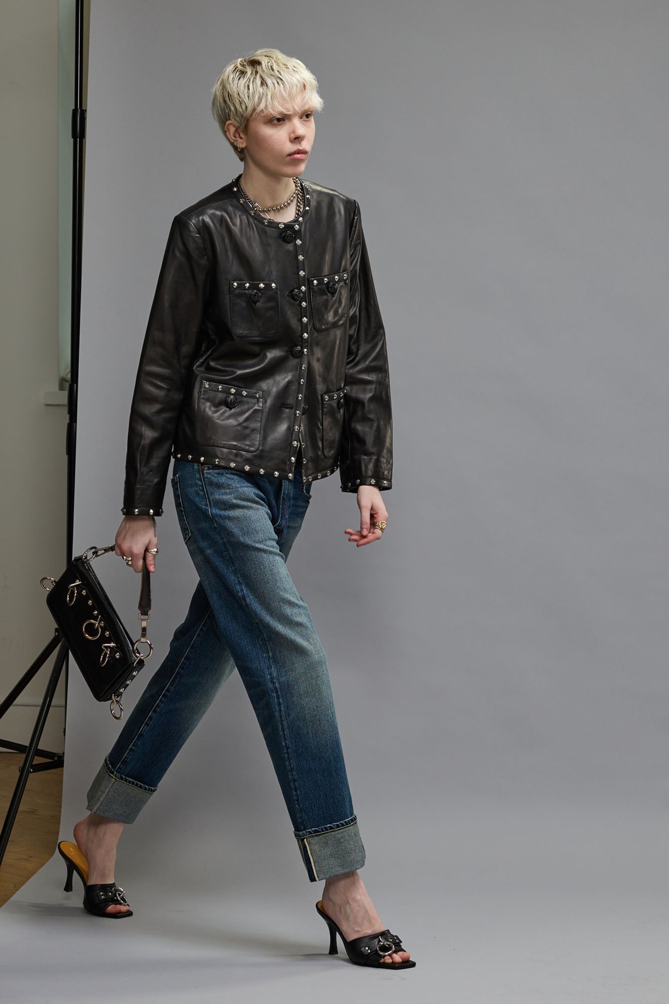 CROPPED SLOUCH JACKET - BLACK - 4