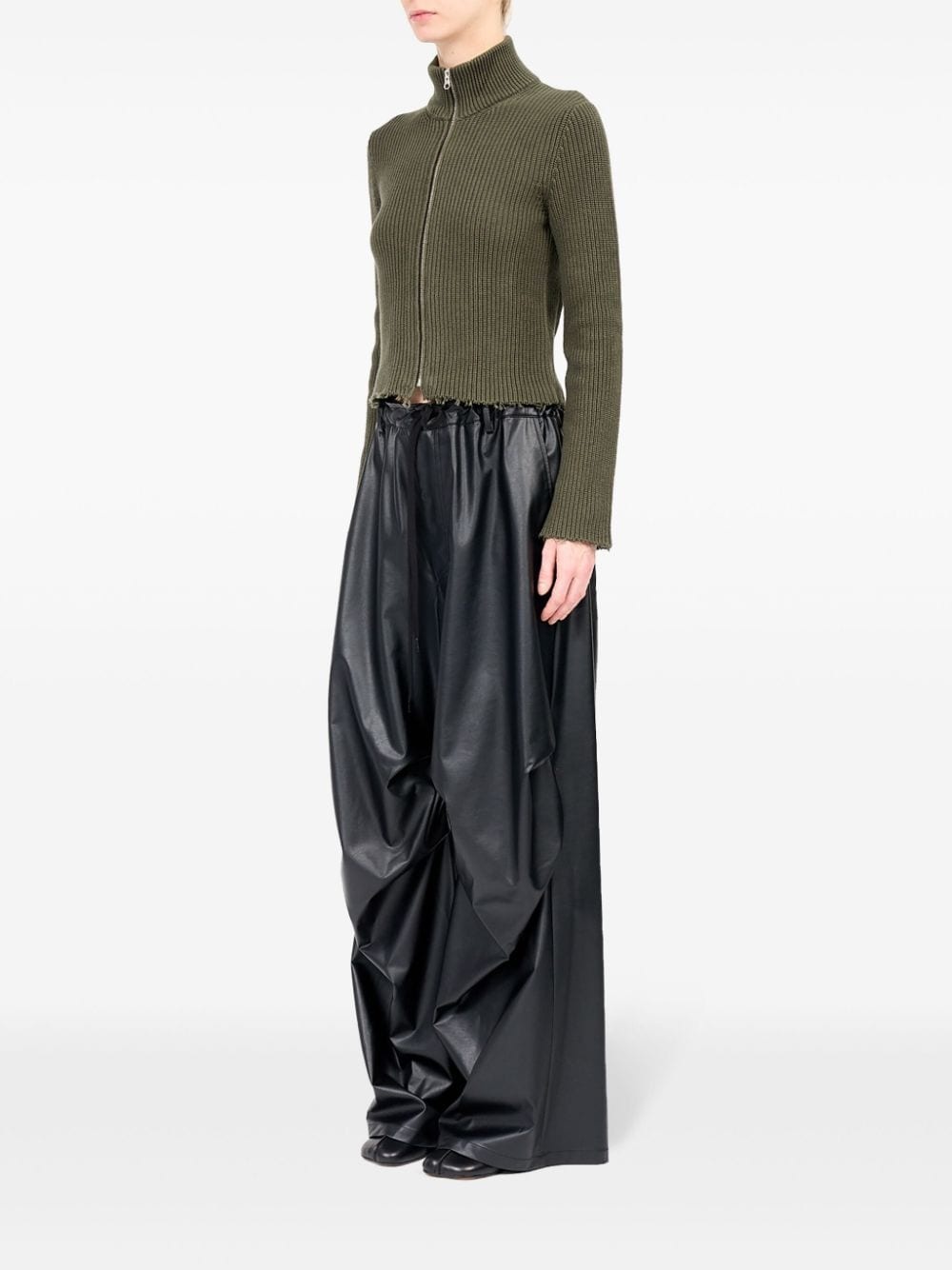 wide-leg crinkled trousers - 6