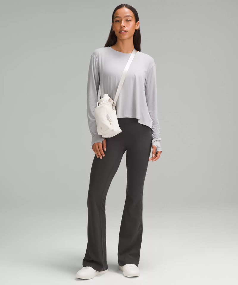 lululemon Water Bottle Crossbody with Front Pocket 2L outlook