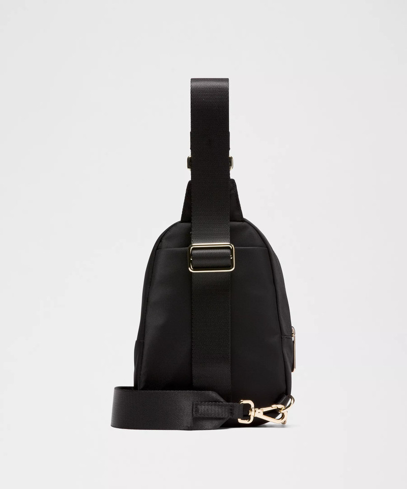 Everywhere Small Sling Bag 3