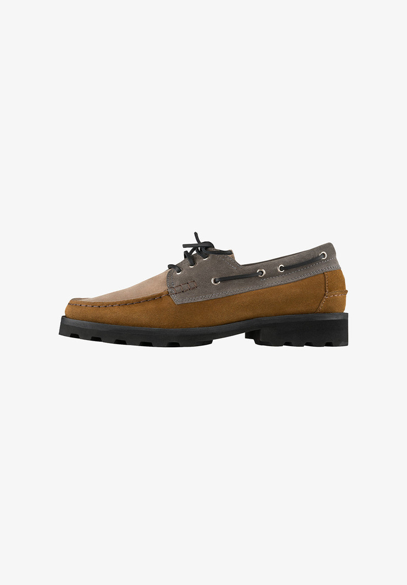 AUGUSTIN SHOES 1