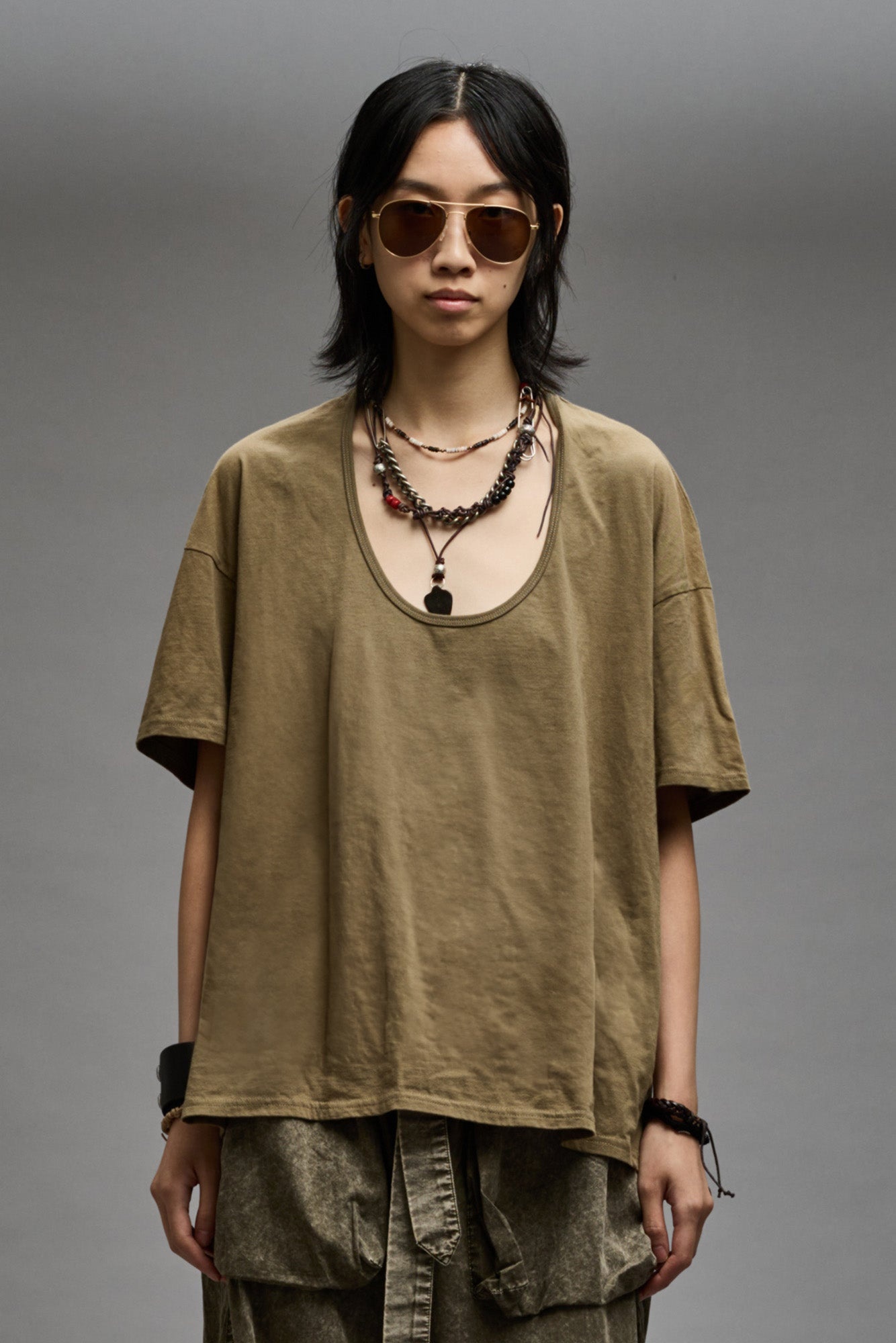 SCOOP NECK RELAXED T - LIGHT OLIVE - 3
