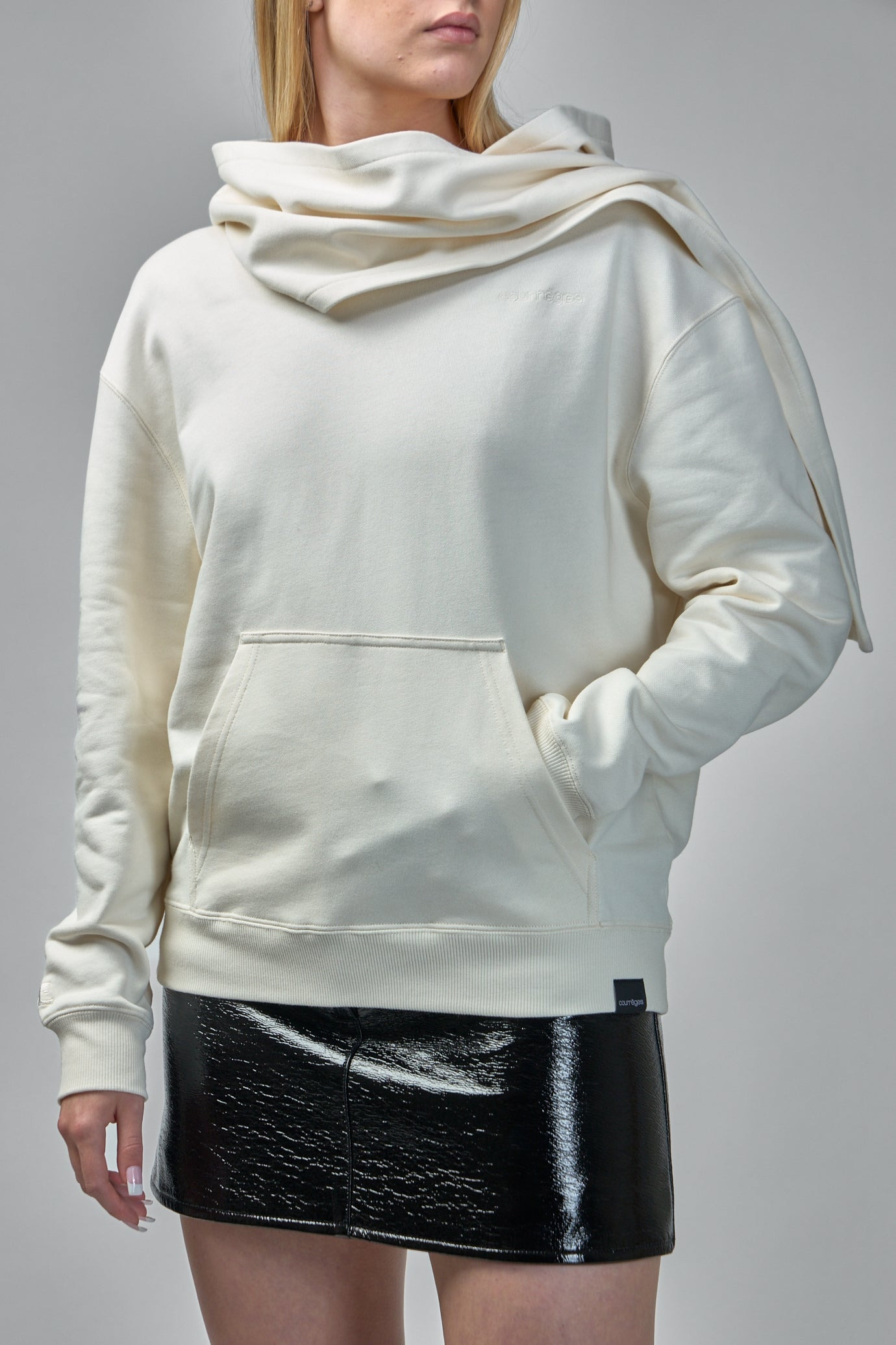 Hoodie and Scarf Embroidered - 5