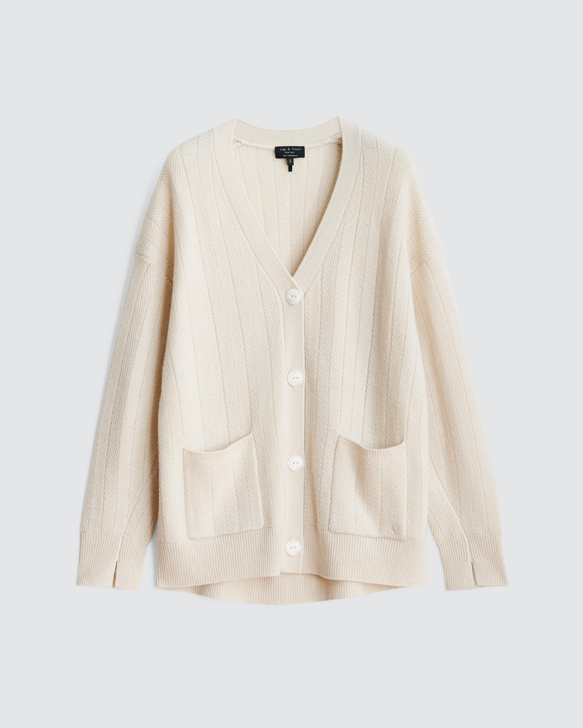 Durham Cashmere Cardigan
Oversized Fit - 1