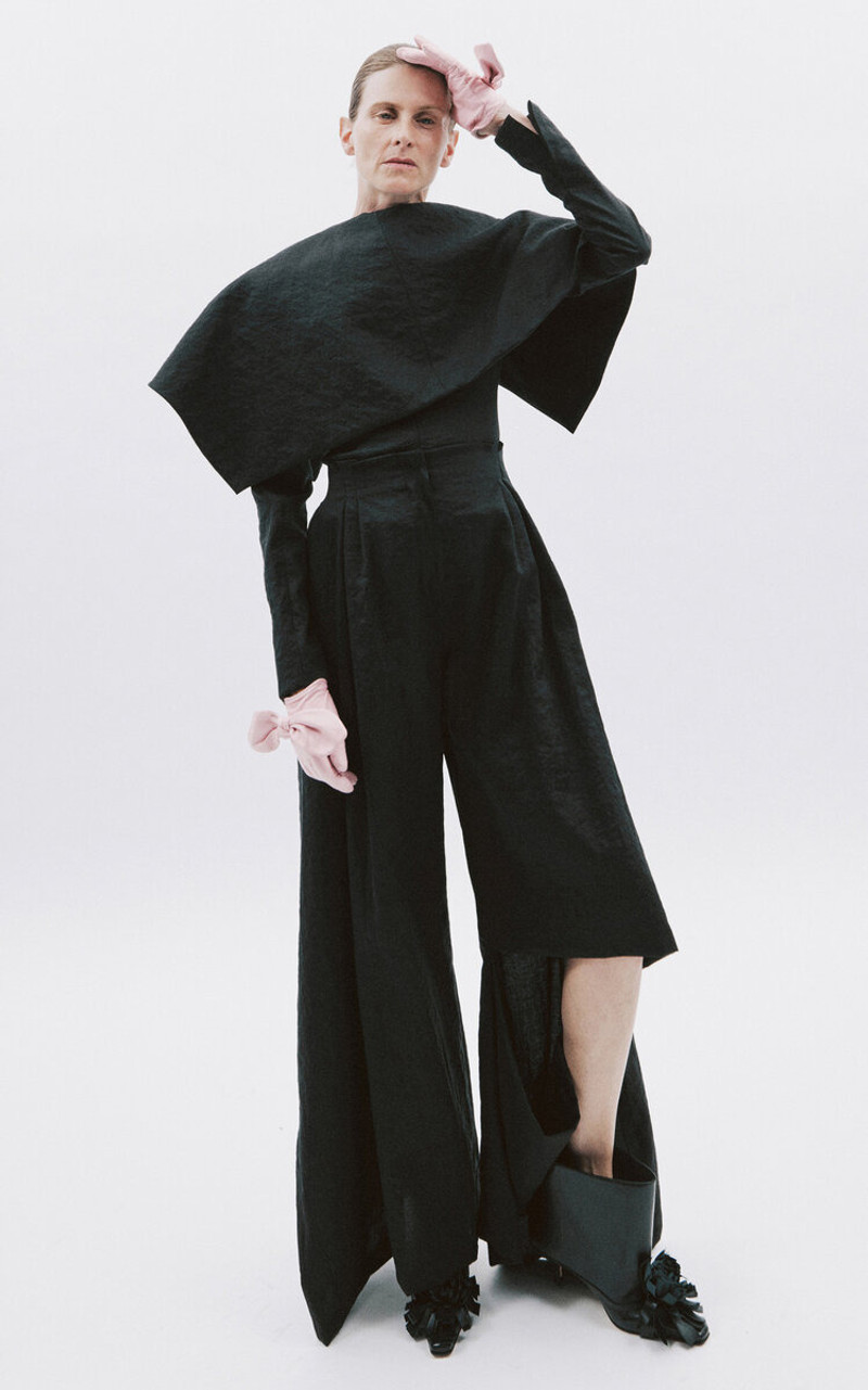 A.W.A.K.E. MODE Flax-Blend Split Hem Flared Pants black outlook