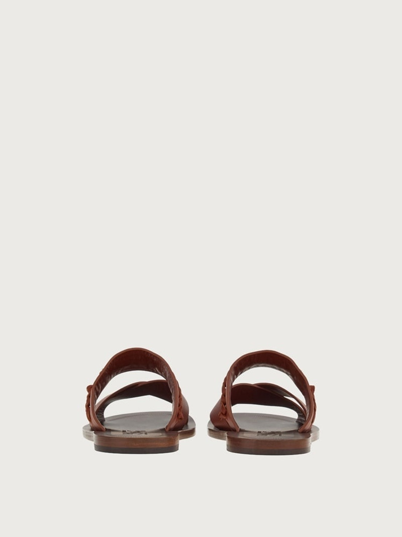 FERRAGAMO SANDAL WITH GANCINI ORNAMENT outlook
