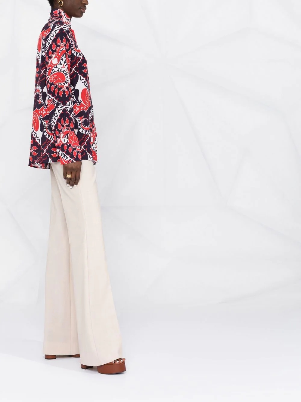geometric logo-print pussybow blouse - 4