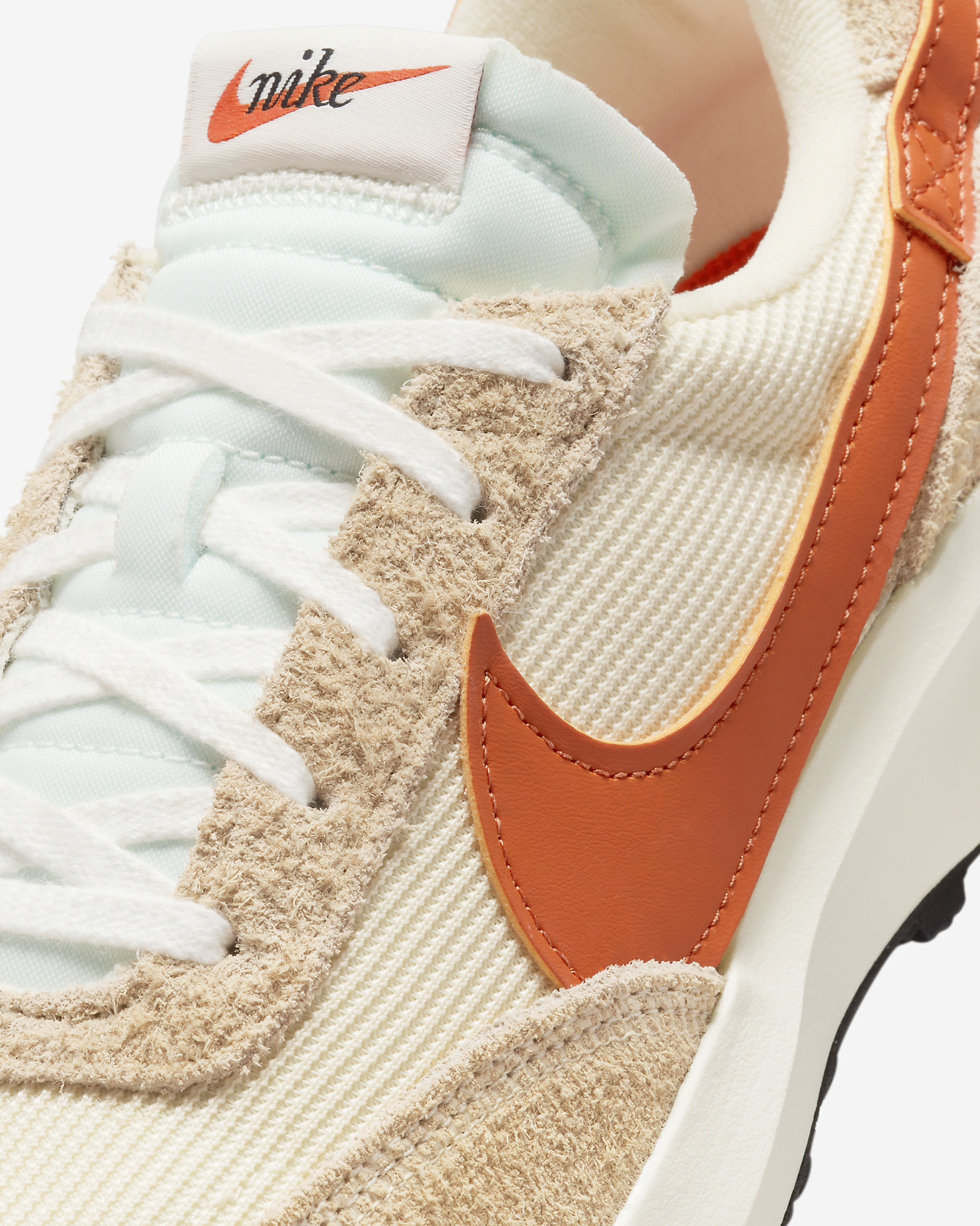 Nike Waffle Debut Vintage Women's Shoes - 7