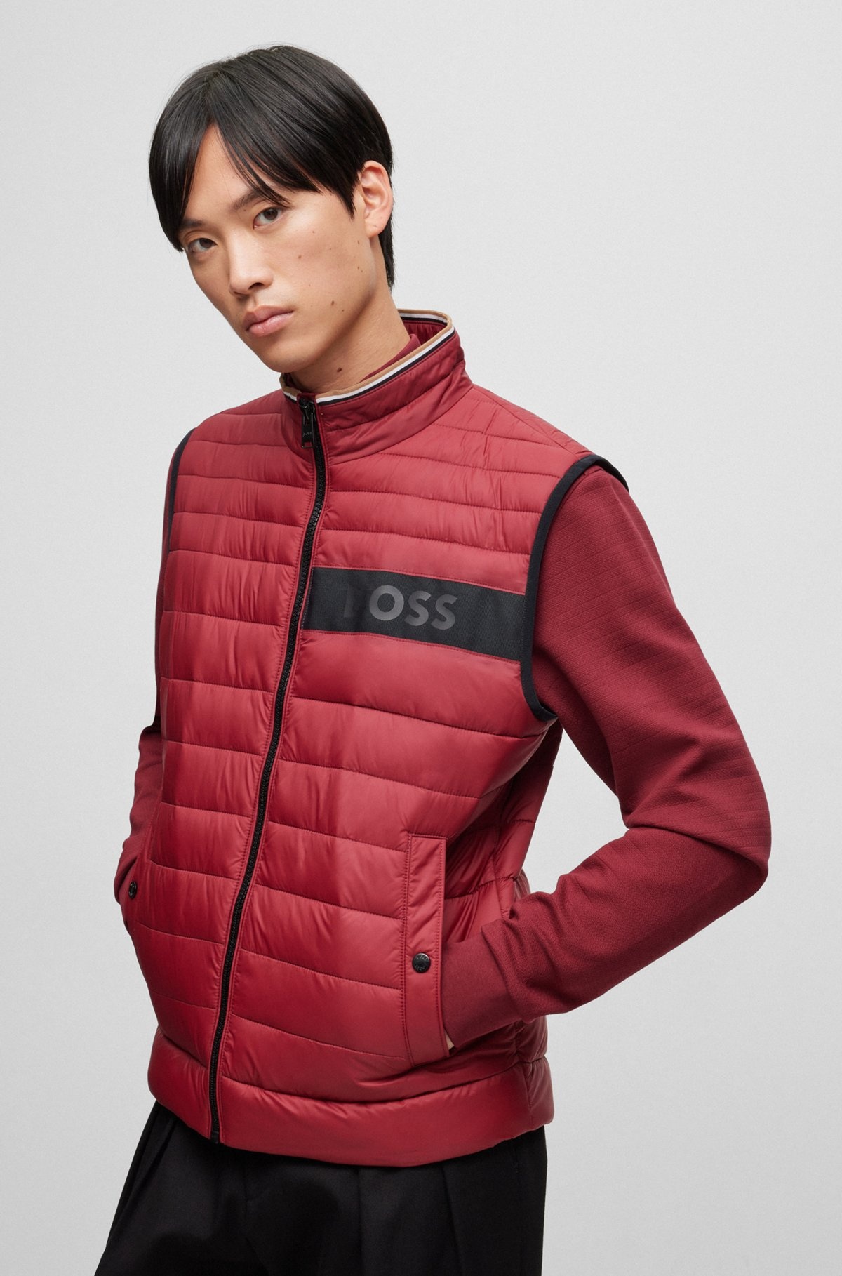 WATER-REPELLENT GILET WITH 3D-LOGO TAPE - 6