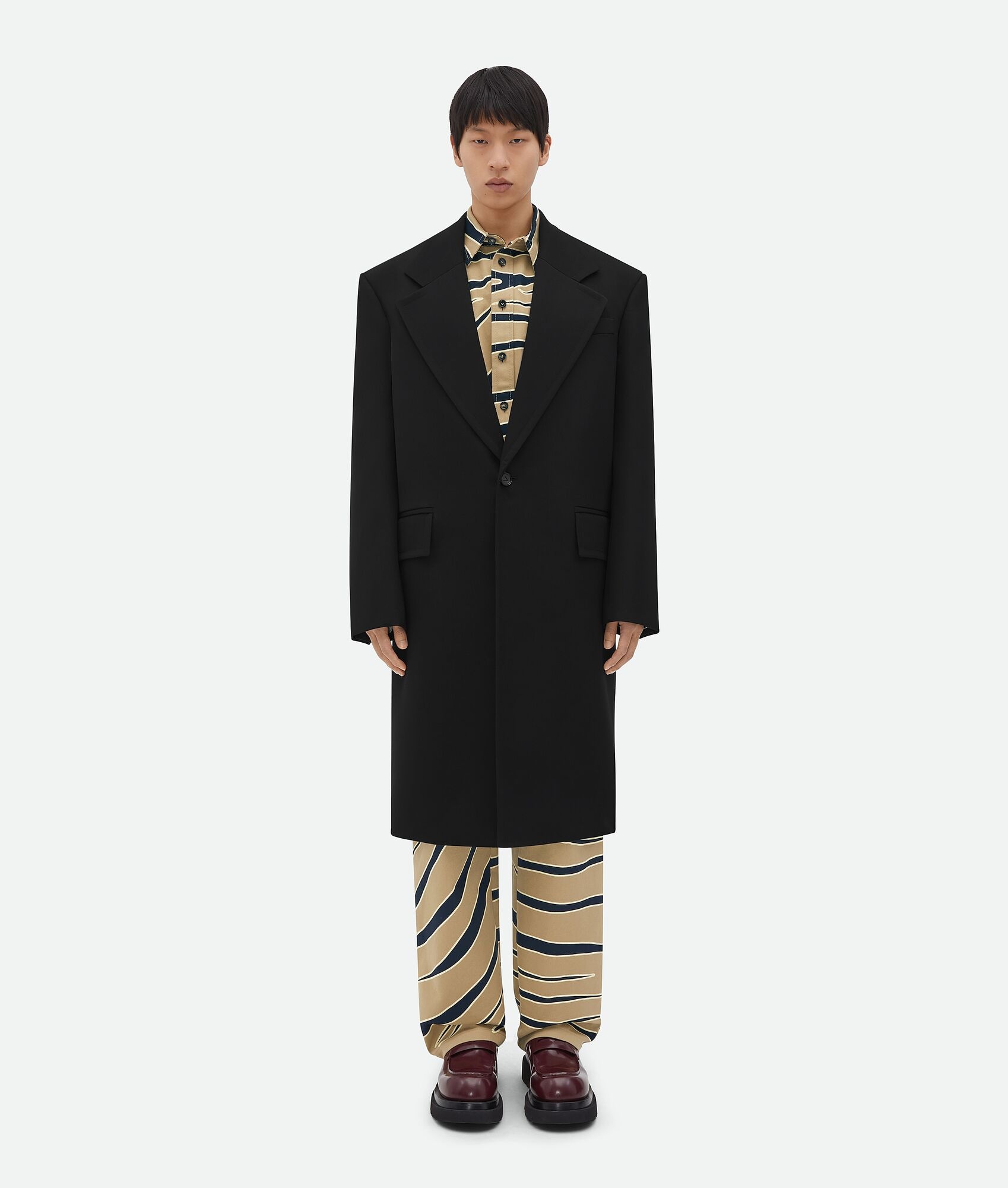 BOTTEGA VENETA コンパクトウールジャケット Bottega Veneta® Women's Compact Wool Jacket in Black. Shop