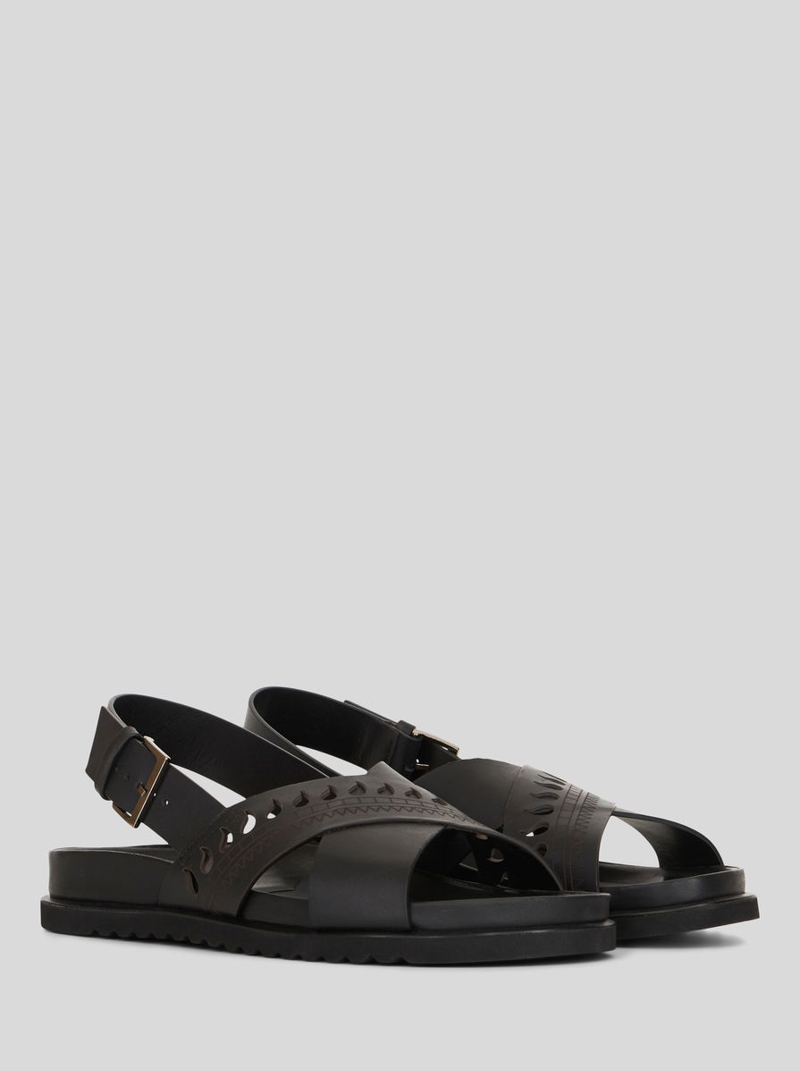LEATHER SANDALS WITH GEOMETRIC PAISLEY PATTERNS - 3
