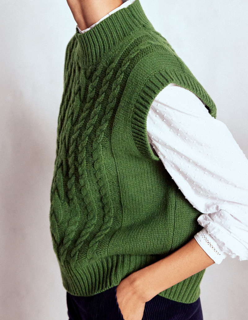 Amara Merino Cable Vest-Green Fir 4