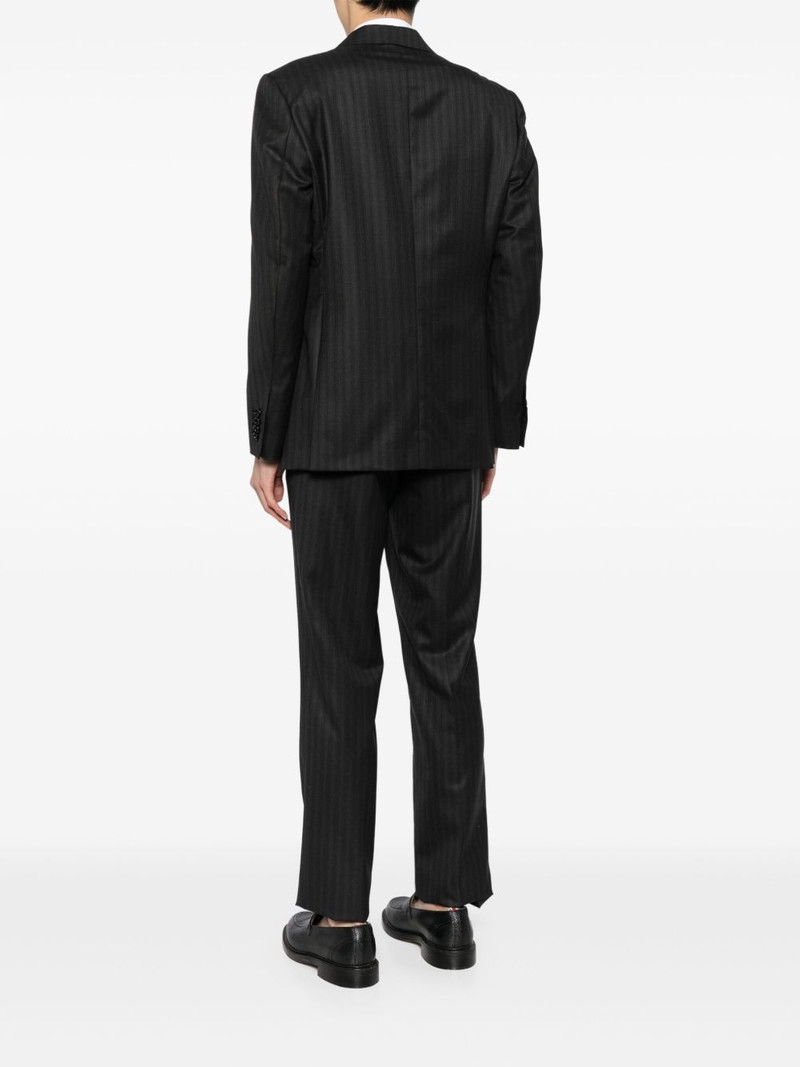 Feeling suit 4