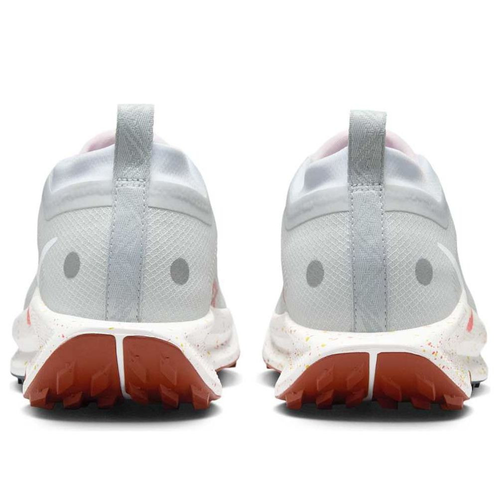 (WMNS) Nike Pegasus Trail 5 Gore-Tex 'Pure Platinum Football Grey' FQ0912-007 - 3