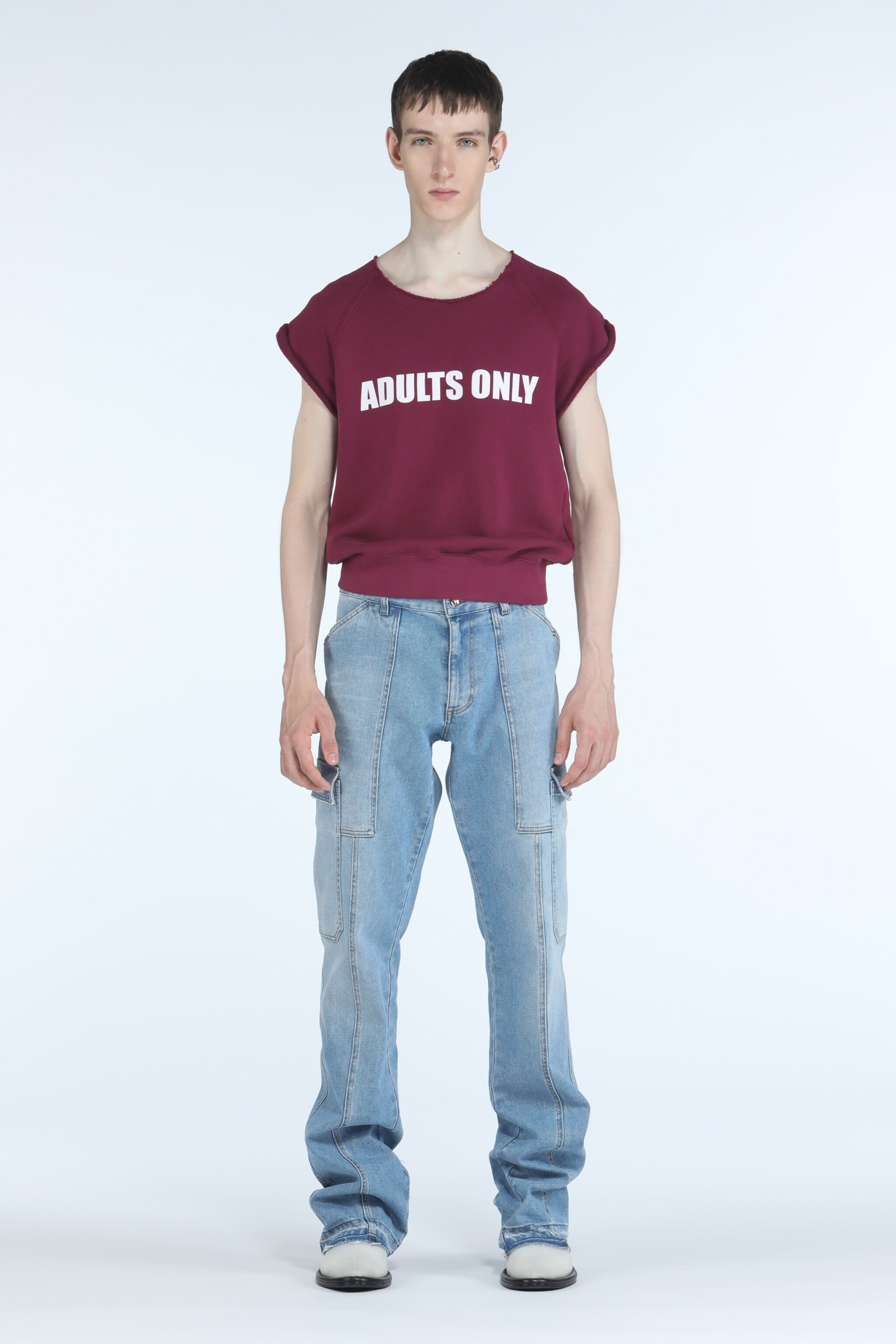 STRAIGHT-LEG JEANS - 4