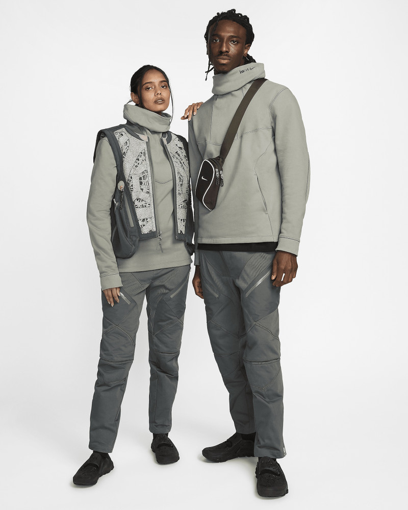 Nike ISPA Hoodie 9