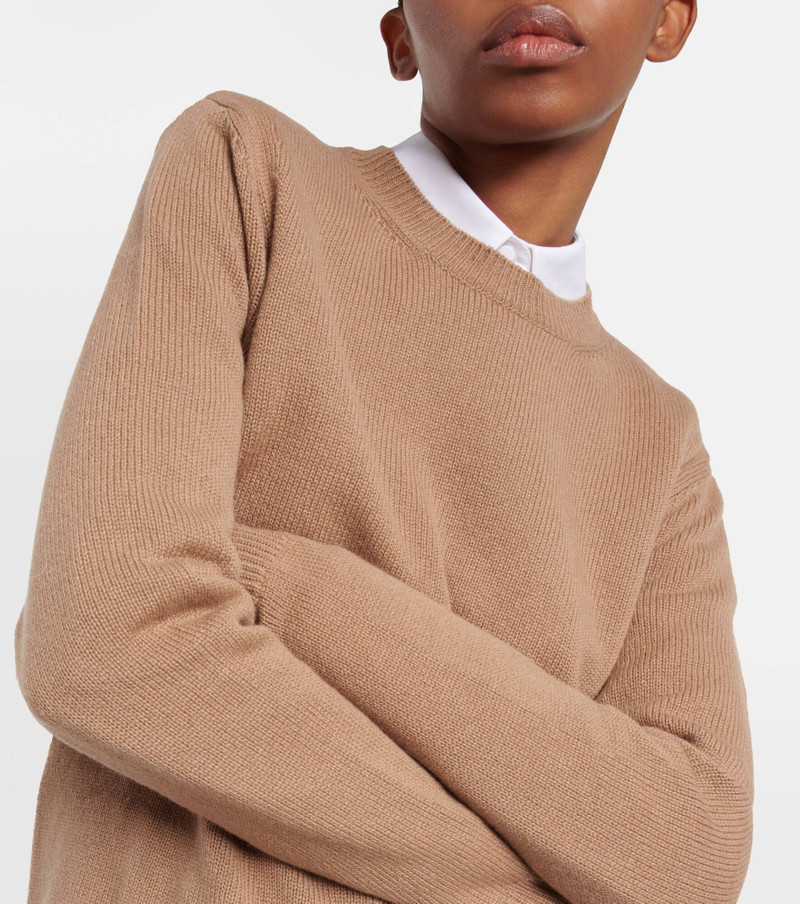 Cashmere sweater 4