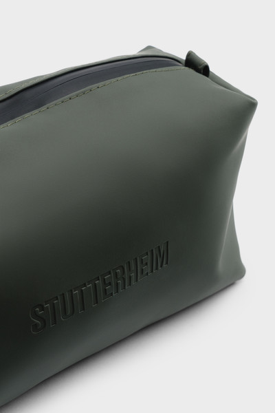 Stutterheim Container Large Wash Bag Green outlook