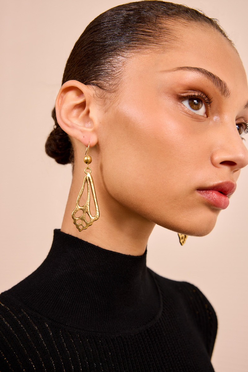 Shell Drop Earring 1