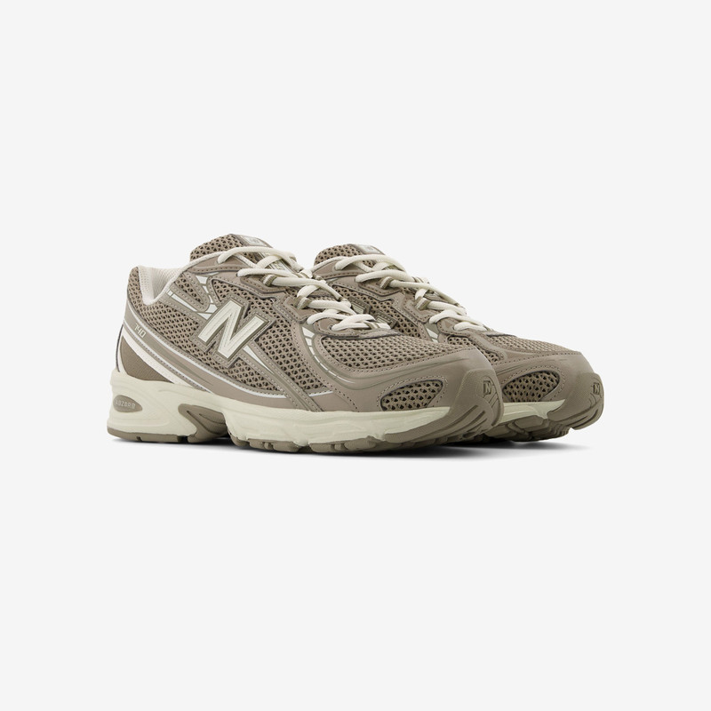 New Balance 740 outlook