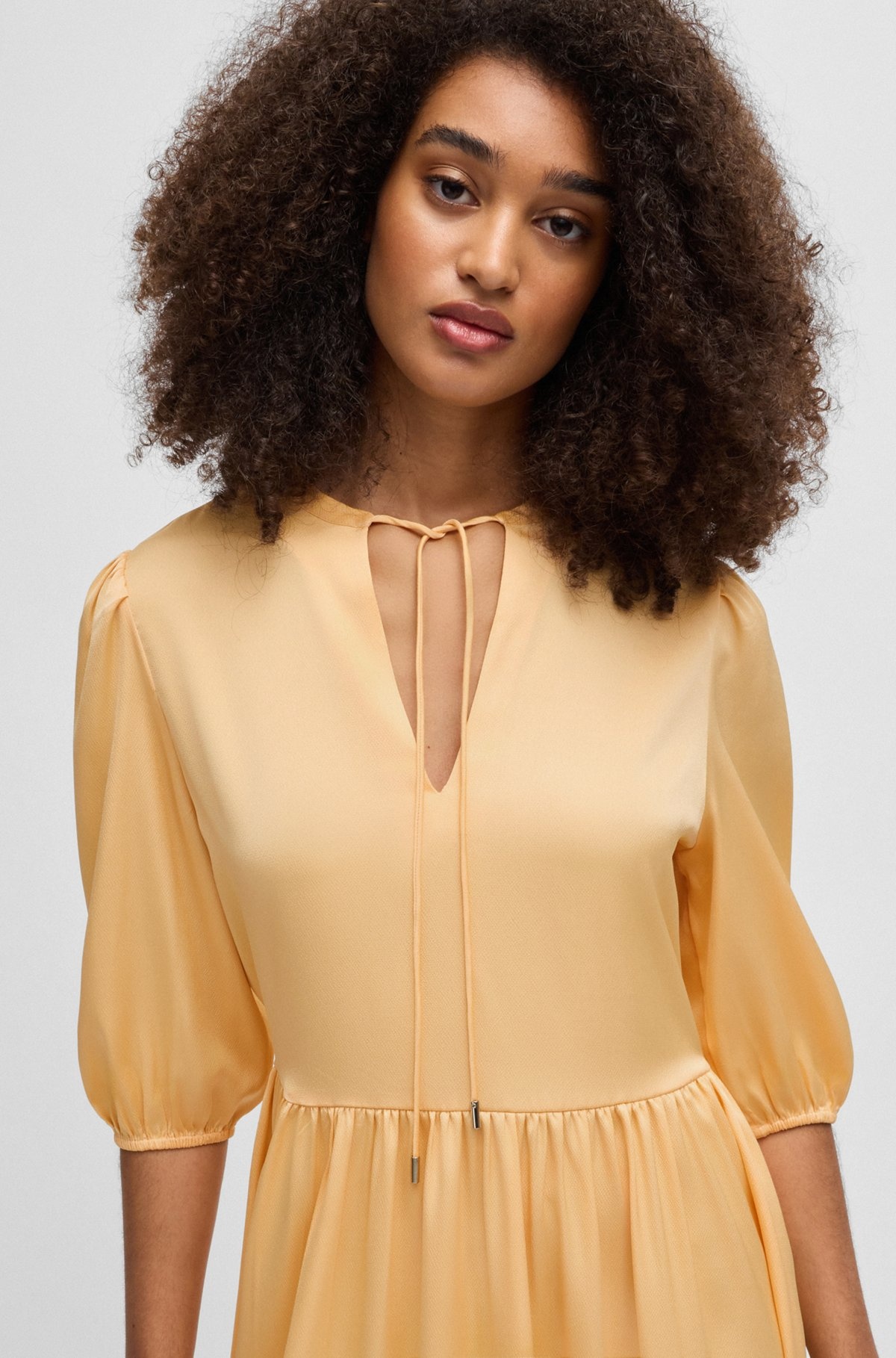 HAMMERED-SATIN DRESS WITH TIE NECKLINE - 5