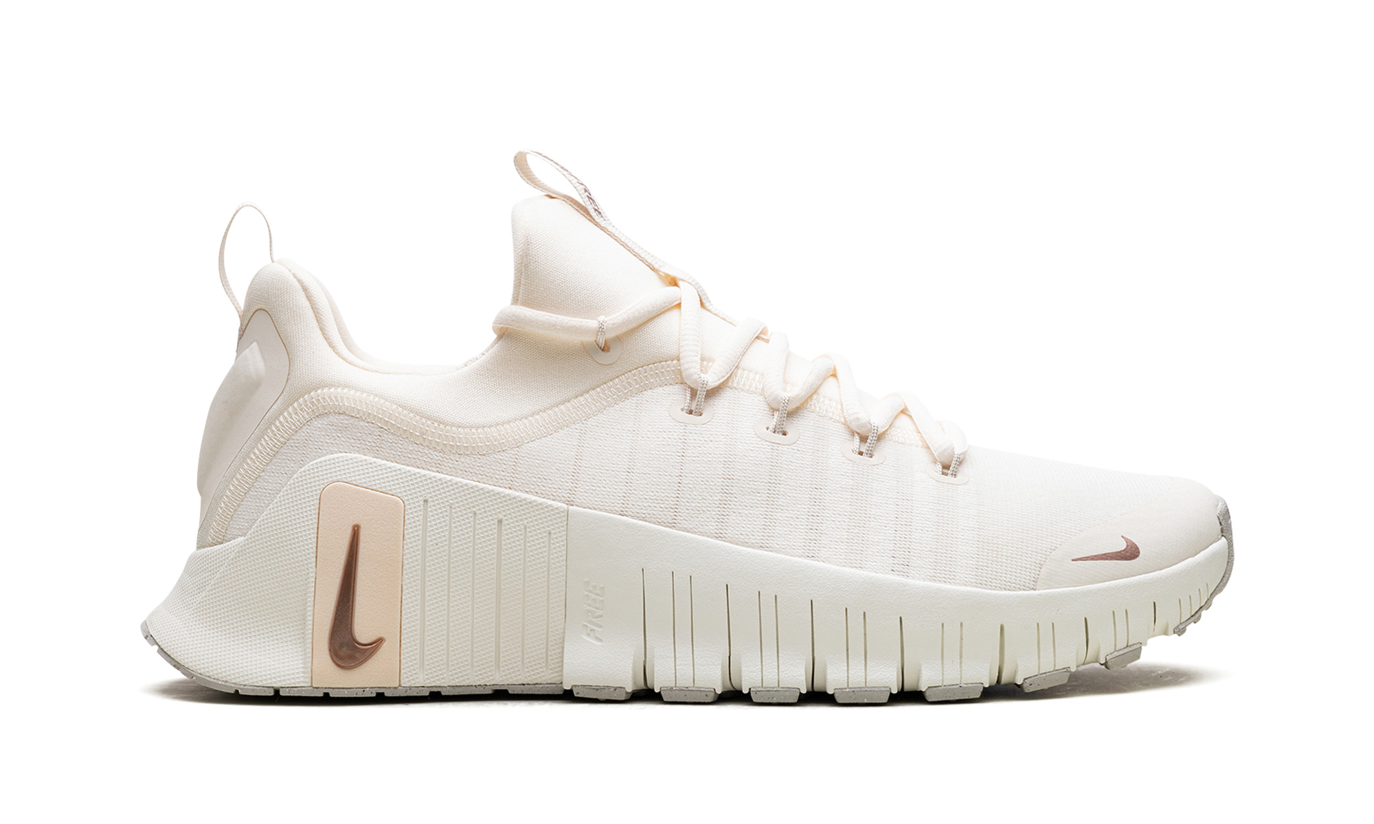 Free Metcon 6 WMNS "Pale Ivory / Guava Ice / Sail / Metallic Red Bronze" - 6