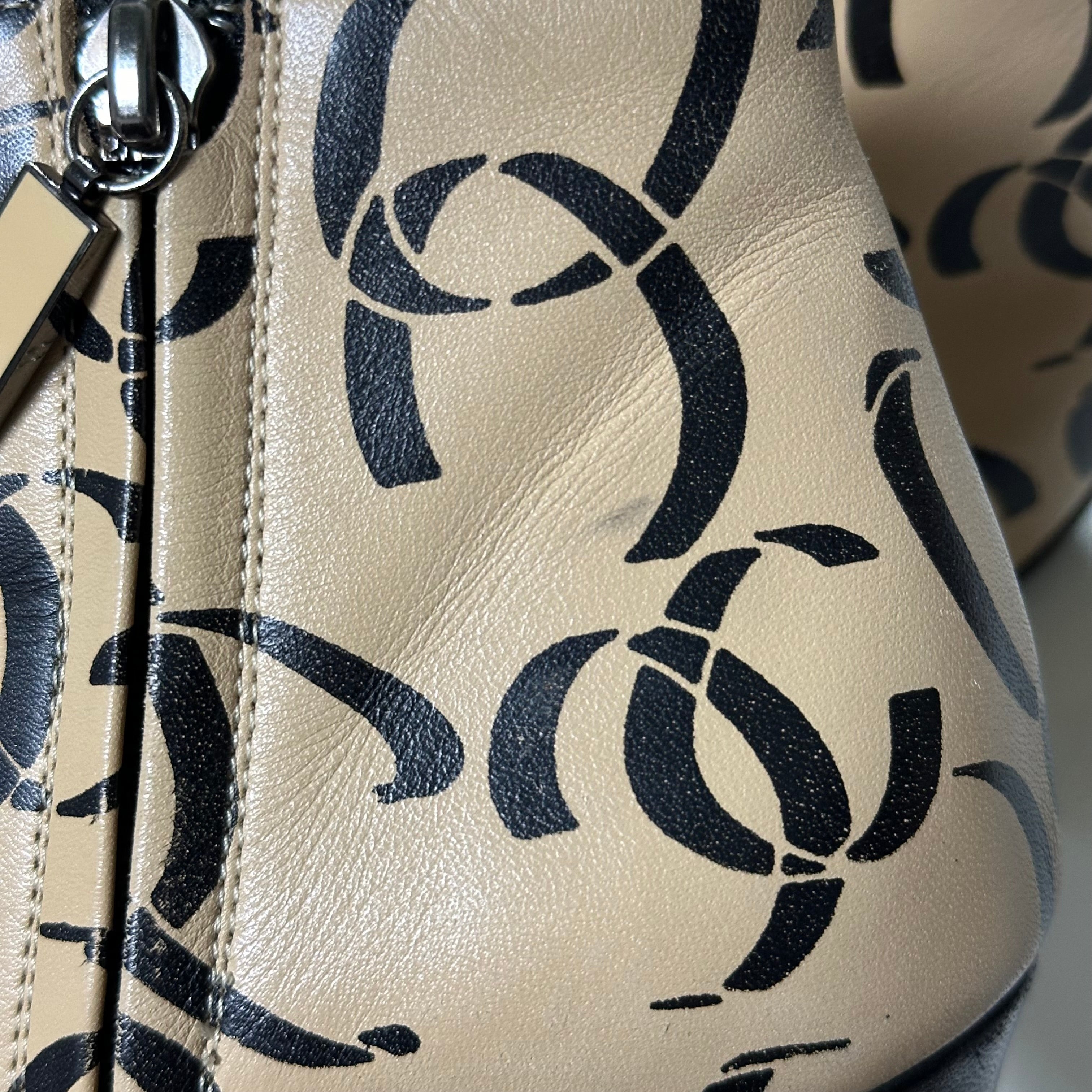 CHANEL Fall Winter 2000 Monogram CC Logo Pointed Toe Ankle Boots - 6