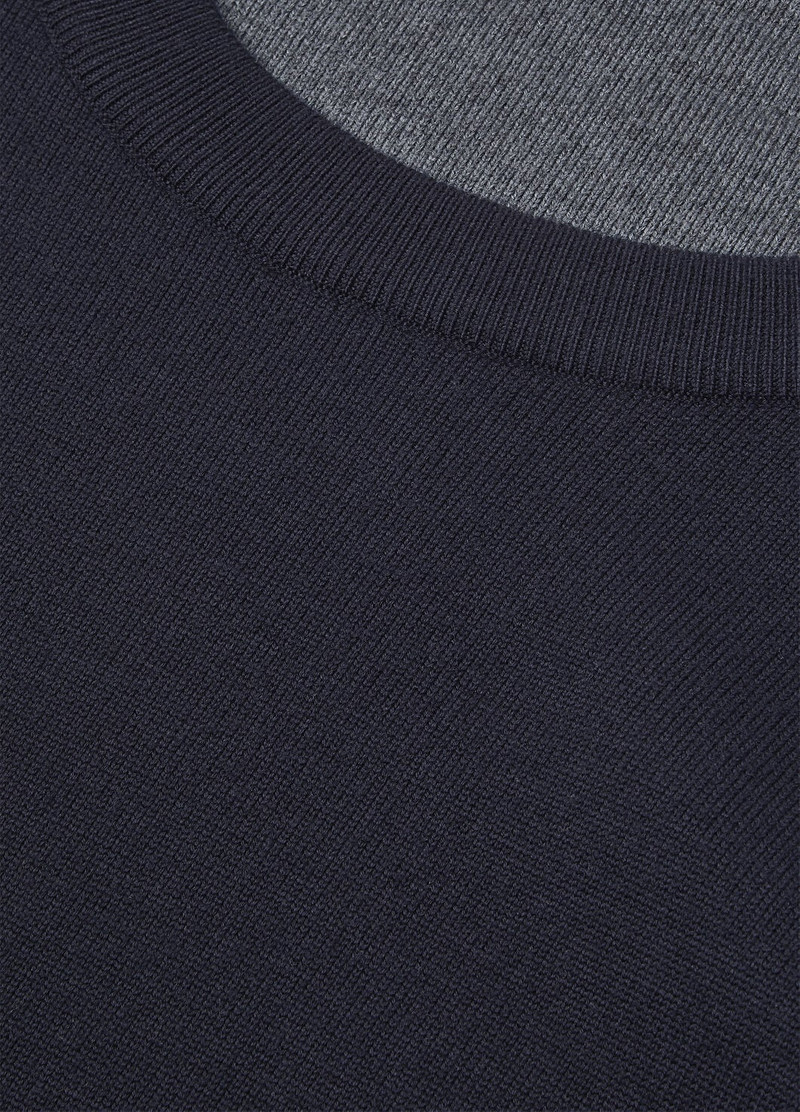 The Gift of Kings® Crewneck 7