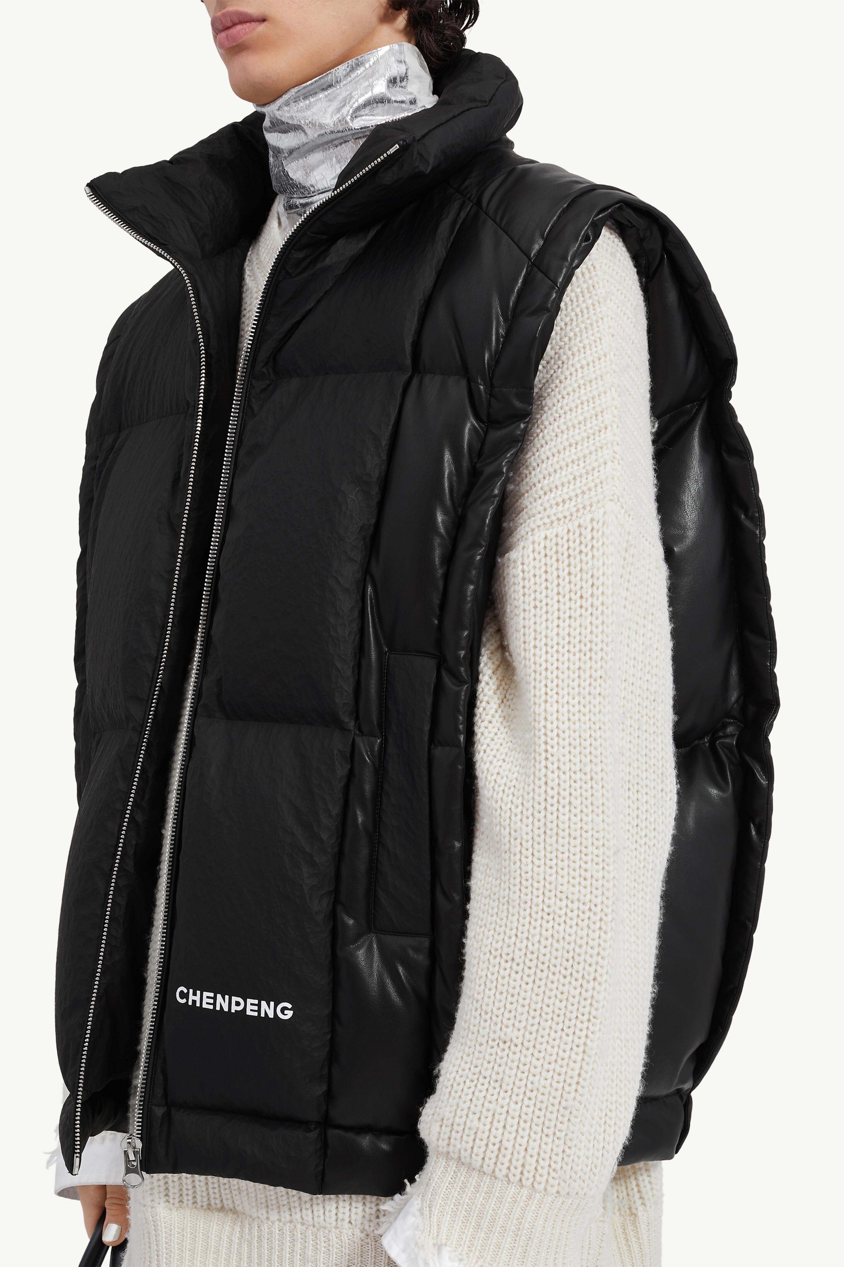 MM6 x Chen Peng Puffer gilet - 5