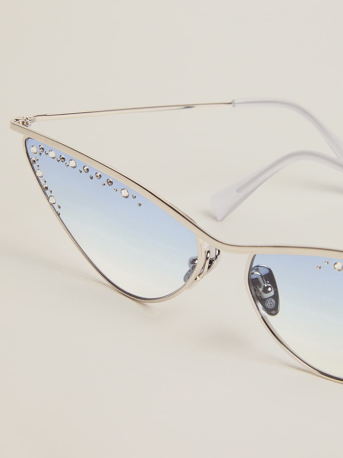 Sunglasses cat-eye style with silver frame and crystals - 2