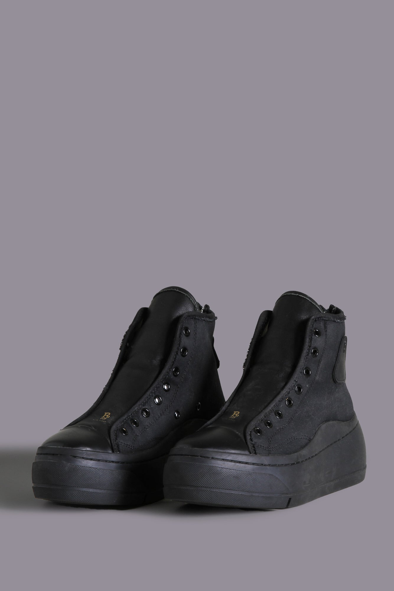 LACE FREE KURT - BLACKOUT - 1