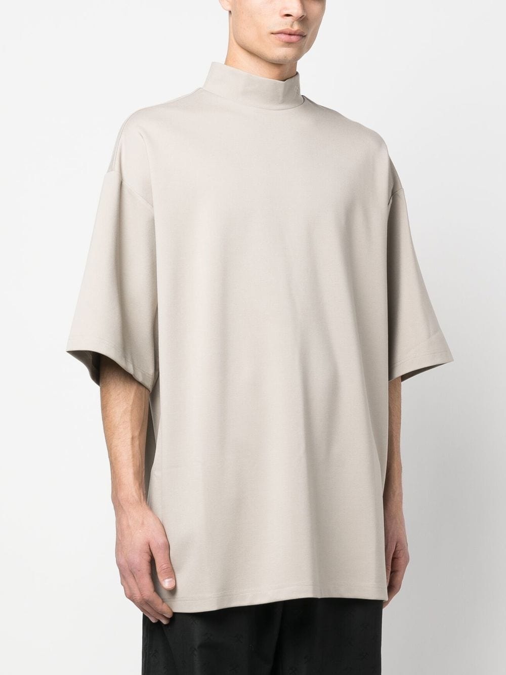 logo-embroidered mandarin-collar T-shirt - 3