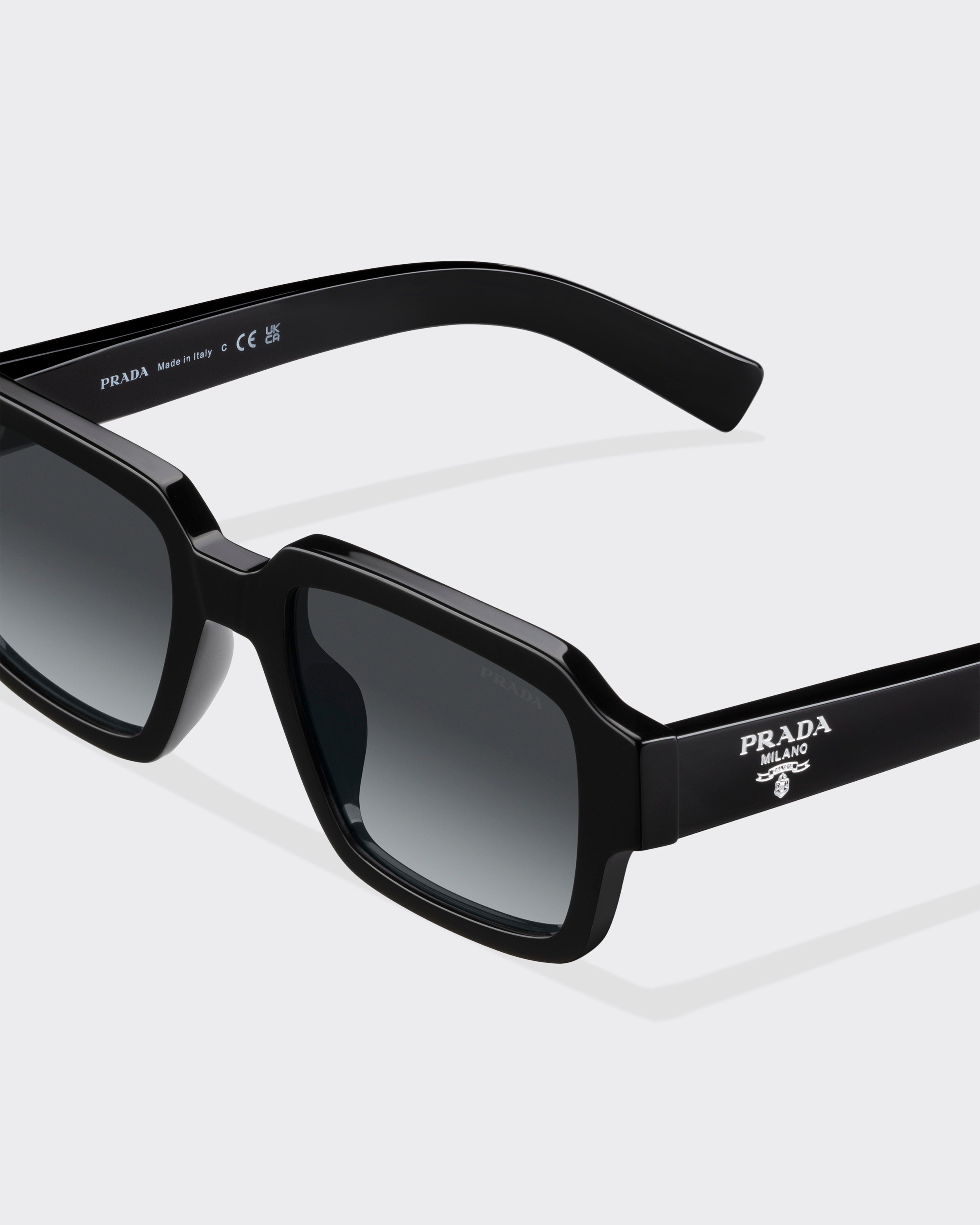 Sunglasses with Prada logo - 5