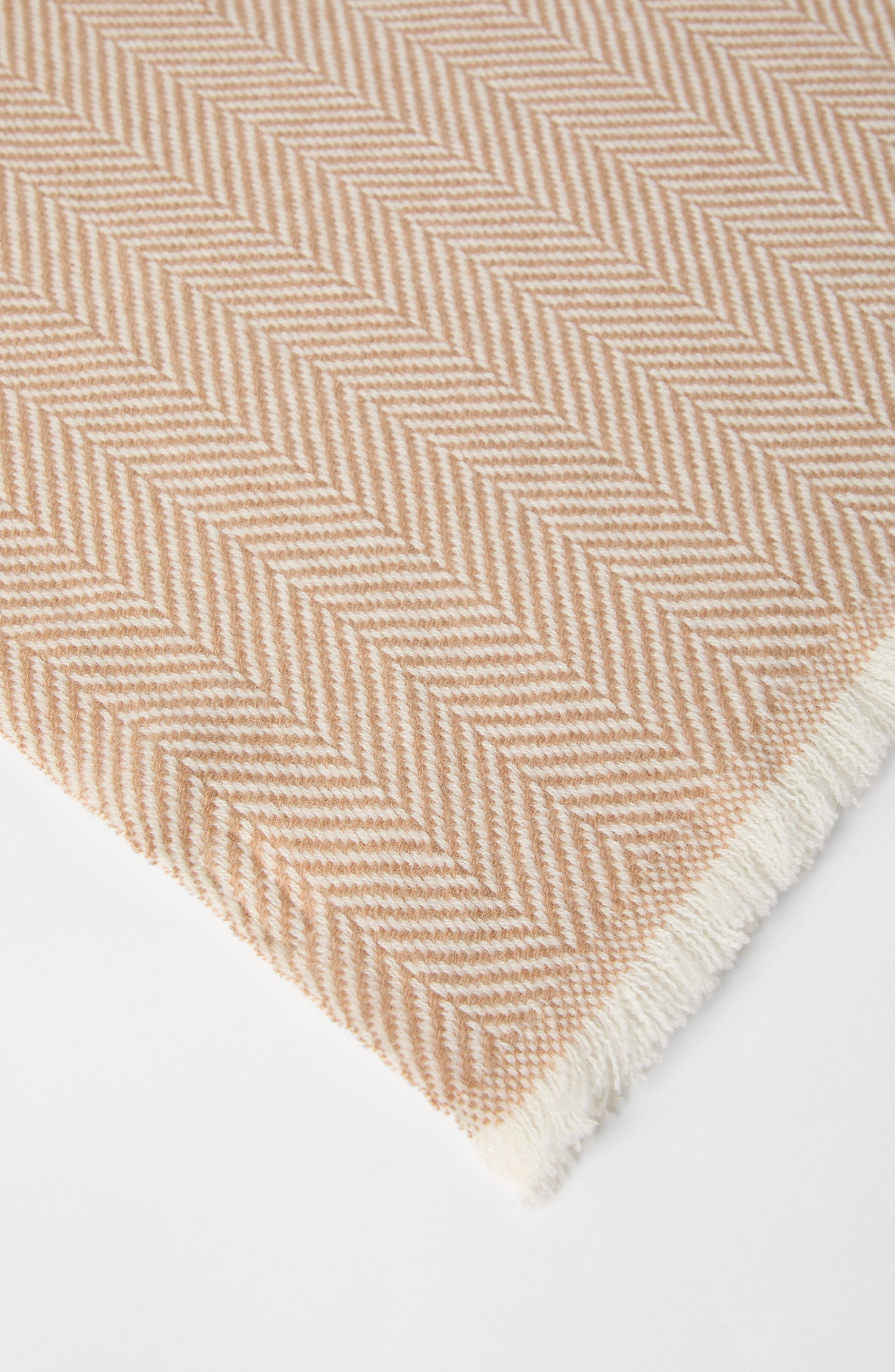 Brunello Cucinelli Cashmere scarf in Camel at Nordstrom - 3