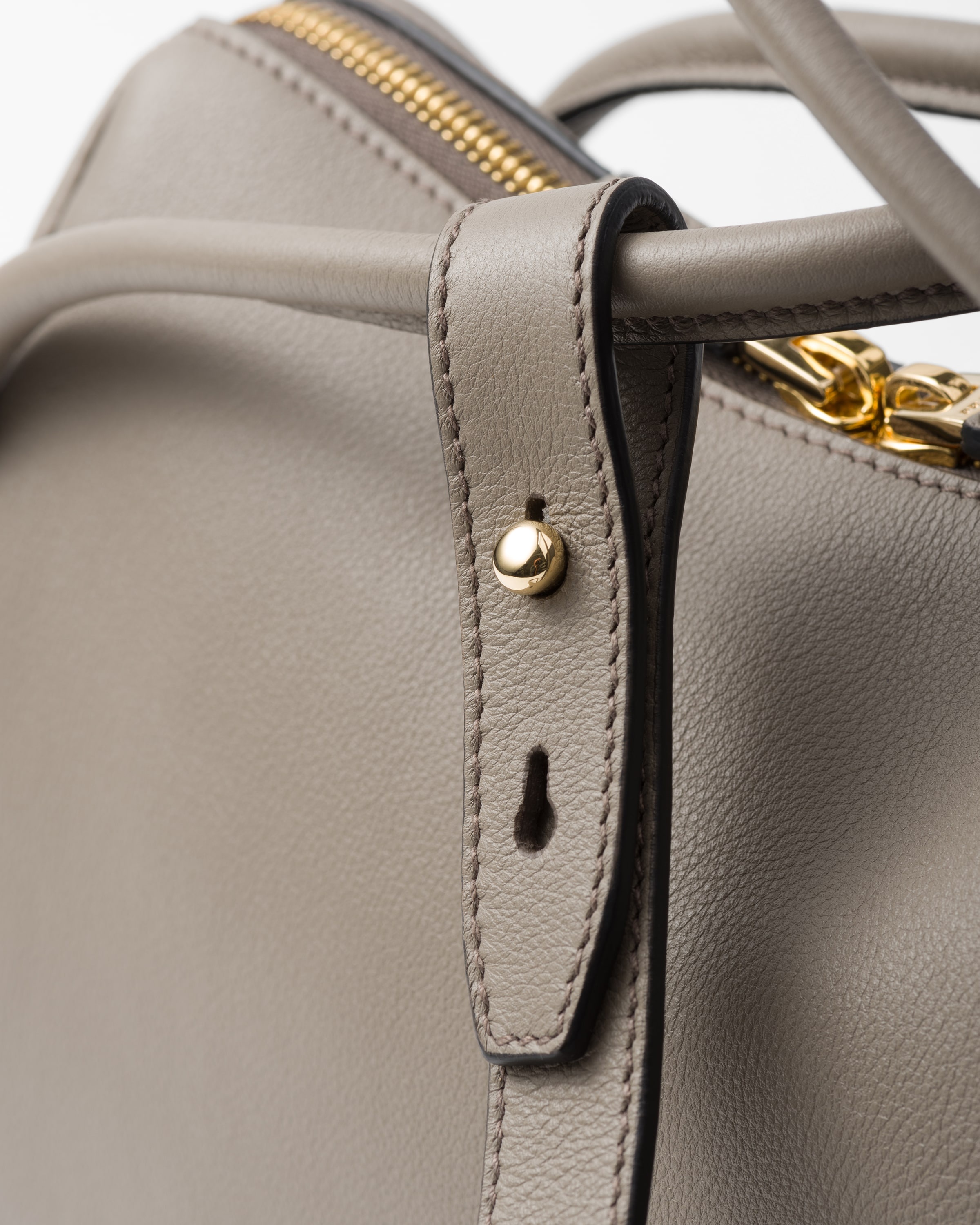 Leather handbag - 6
