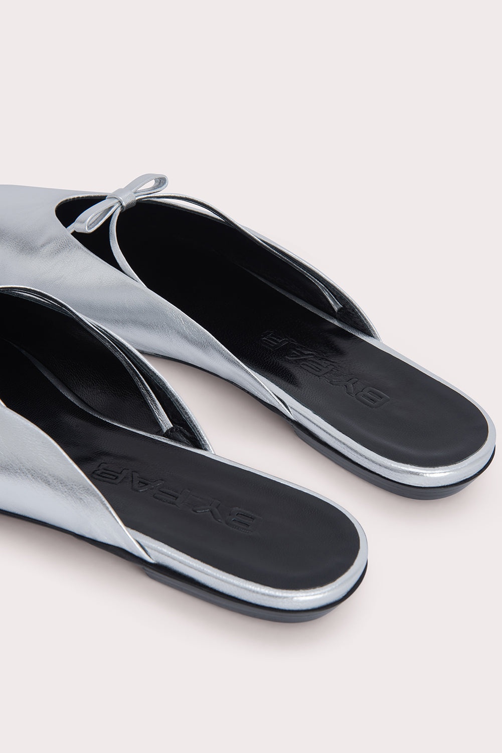 Finn Silver Metallic Leather - 5