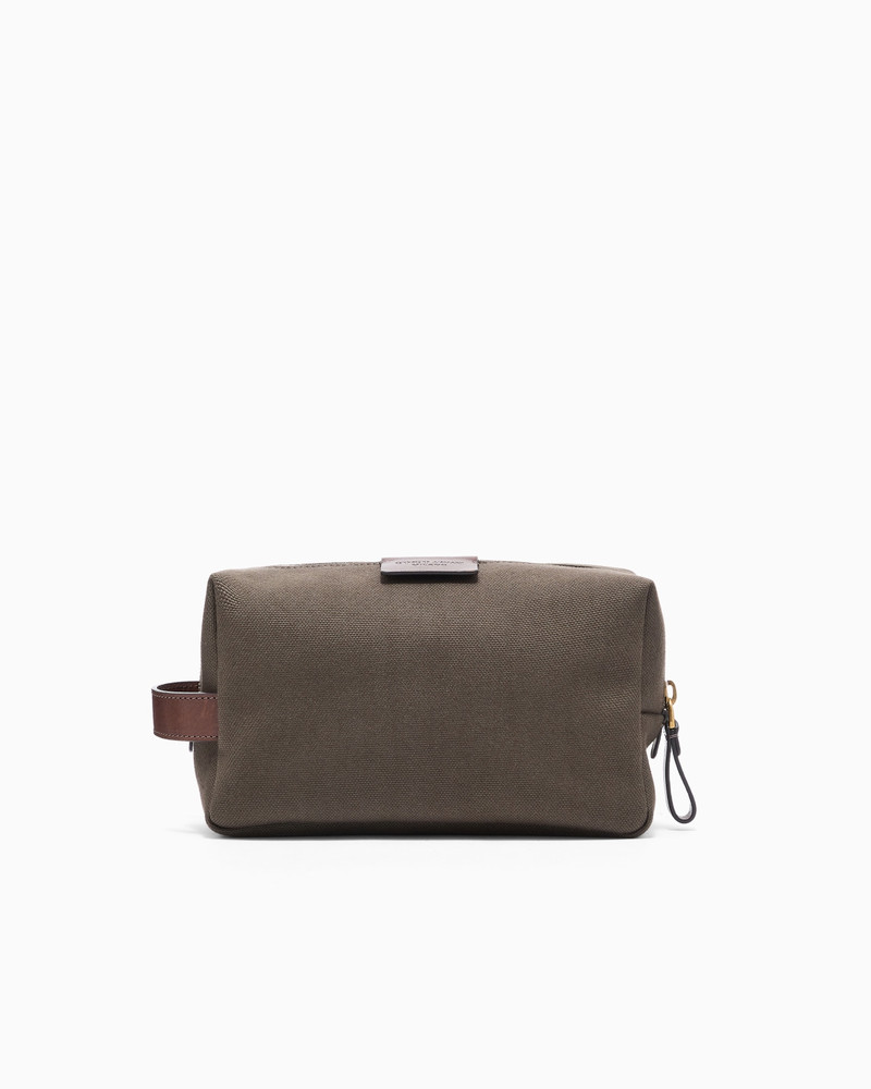 CANVAS AND LEATHER WASHBAG 1