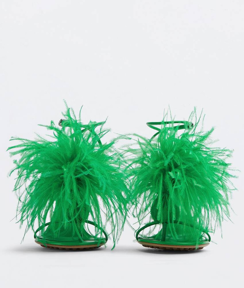 Bottega Veneta feather dot outlook